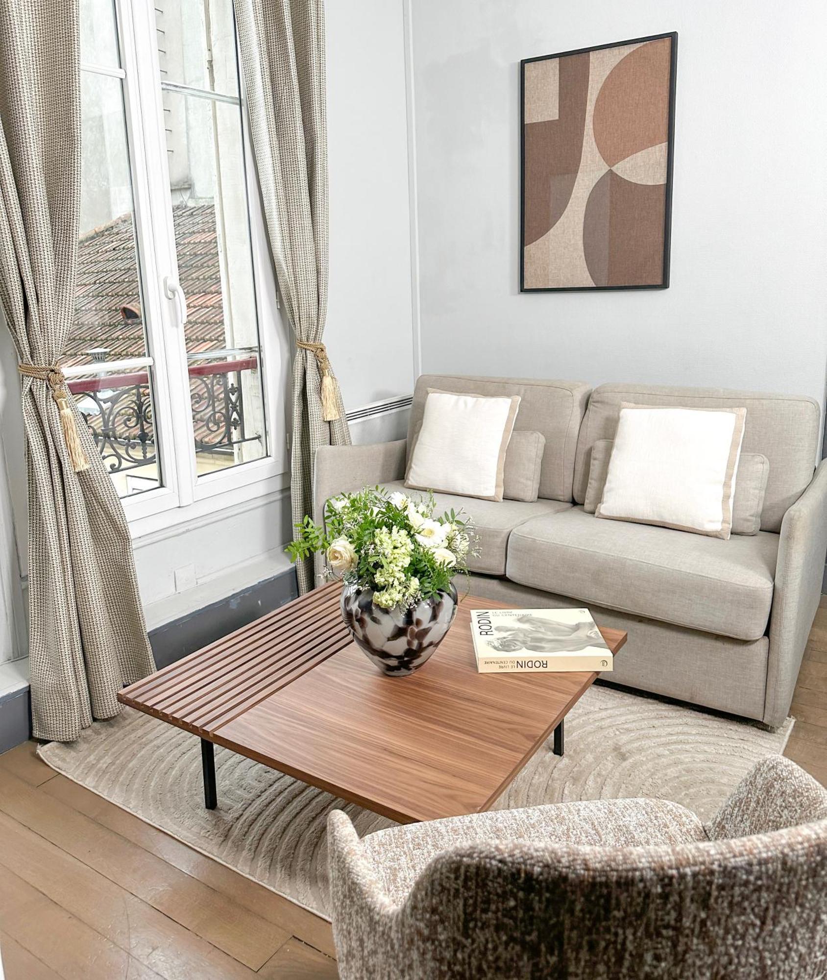 Stunning Apartment Near Eiffel Tower Paris Exterior foto
