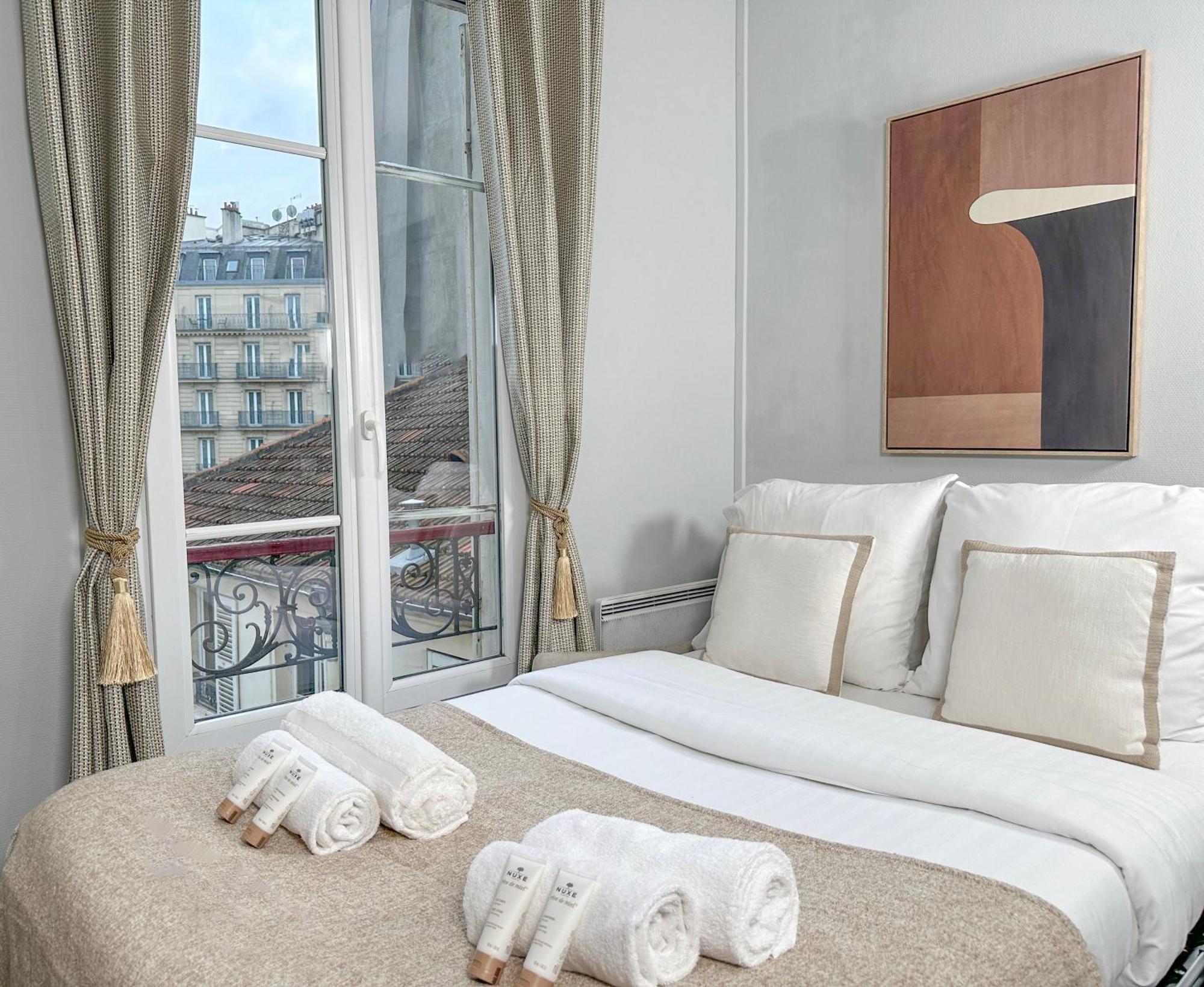 Stunning Apartment Near Eiffel Tower Paris Exterior foto