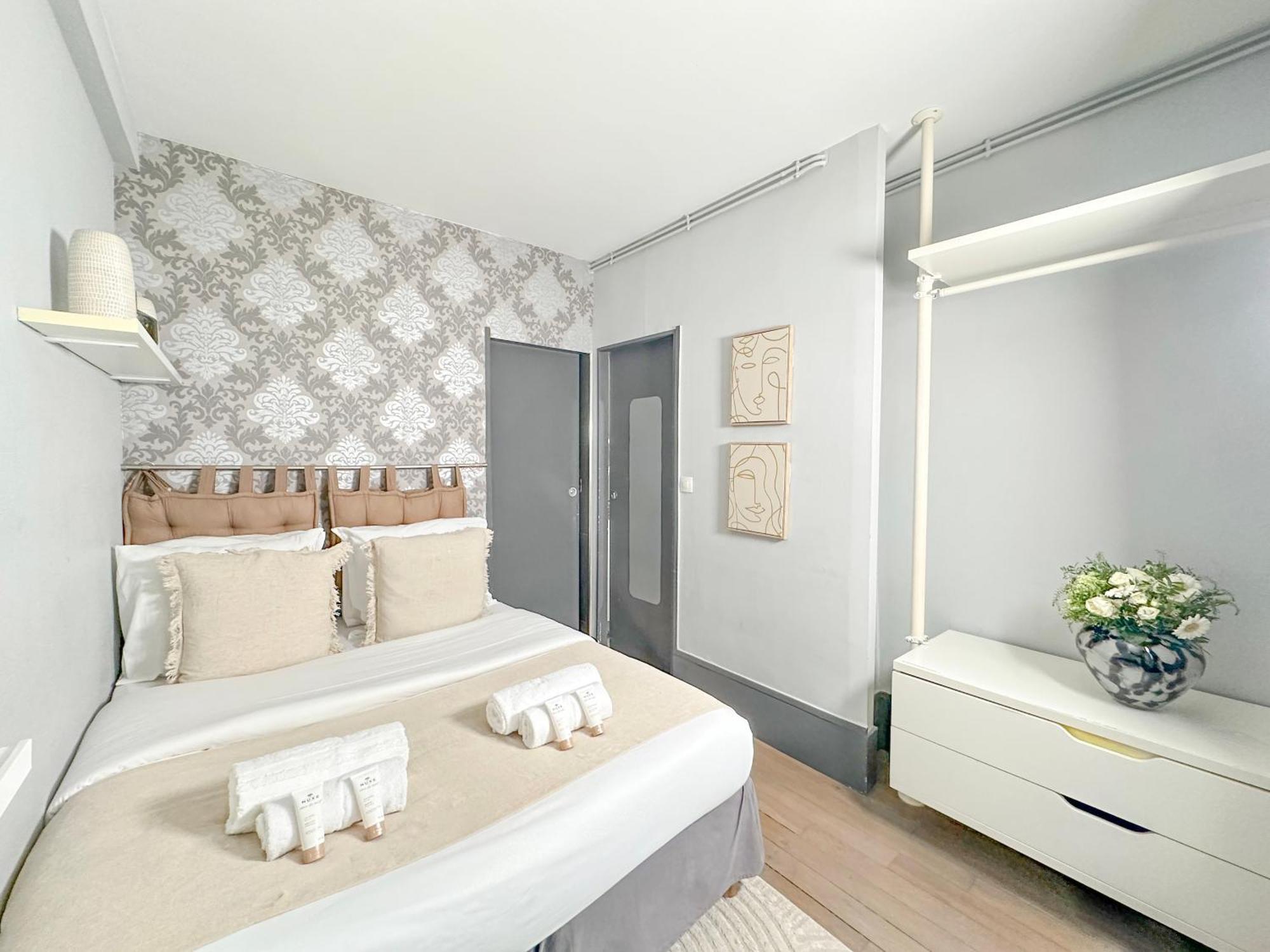 Stunning Apartment Near Eiffel Tower Paris Exterior foto