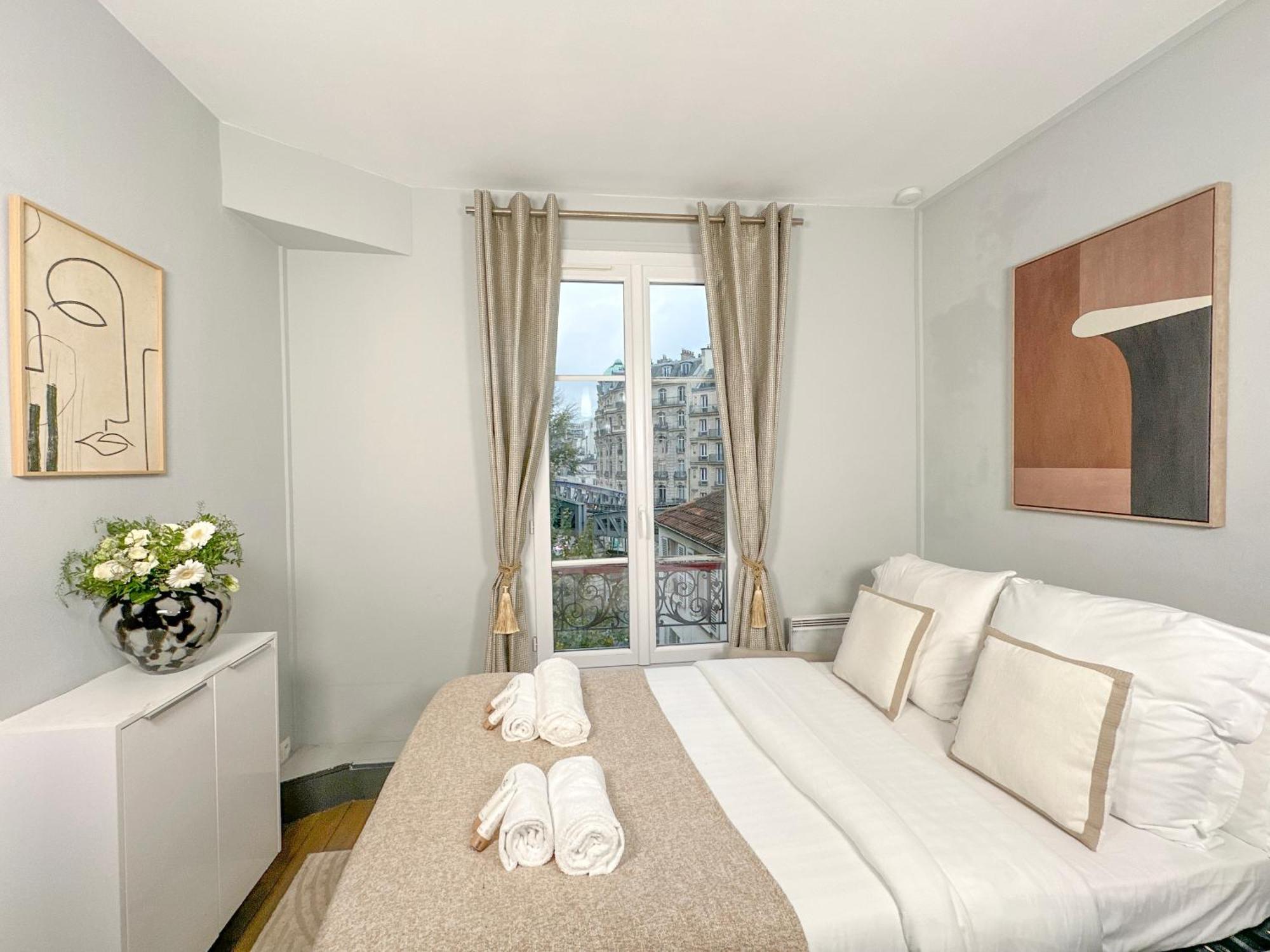 Stunning Apartment Near Eiffel Tower Paris Exterior foto