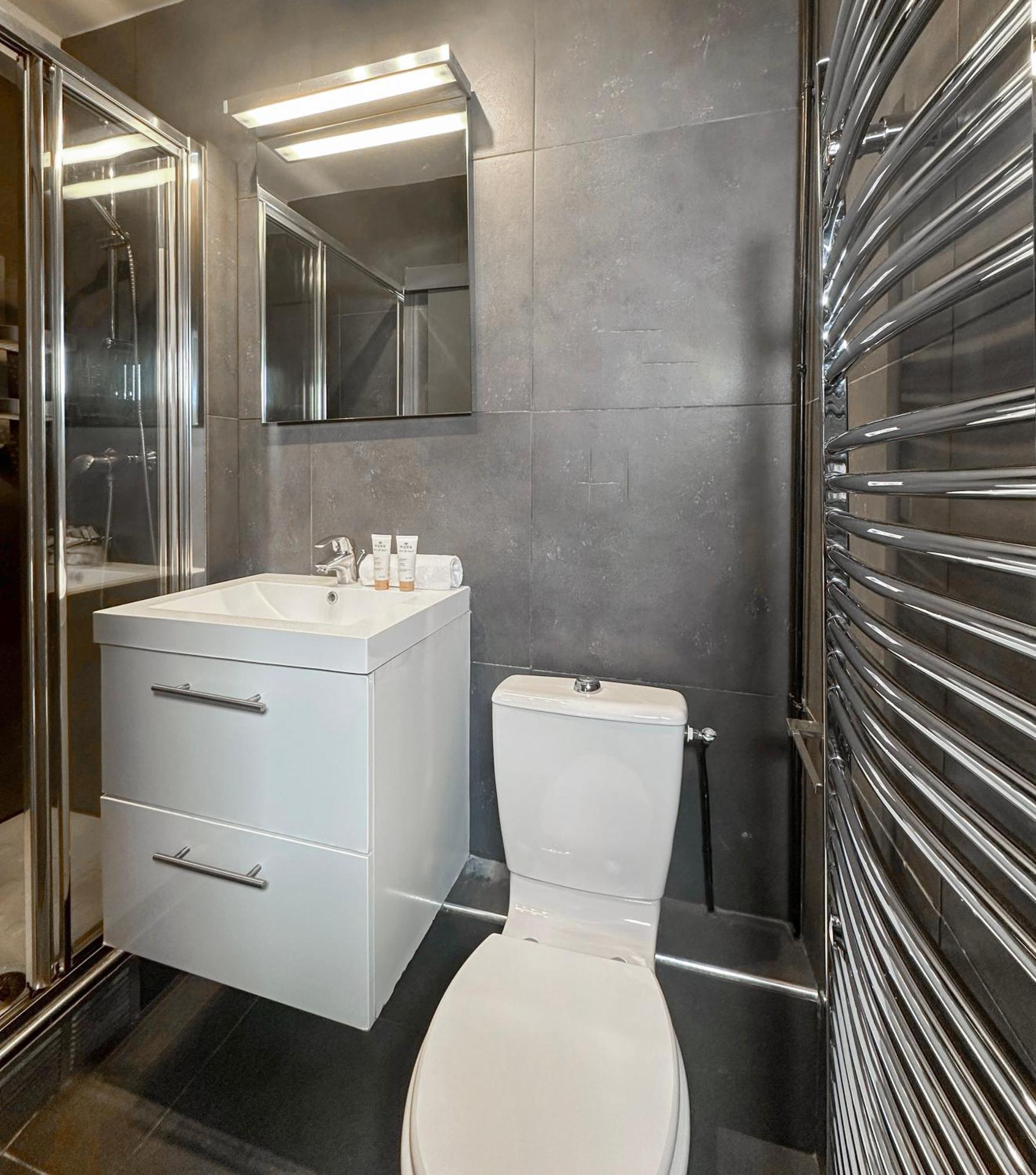 Stunning Apartment Near Eiffel Tower Paris Exterior foto
